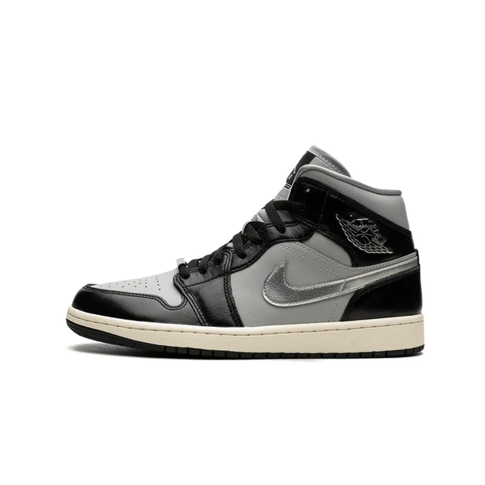 Air Jordan 1 Mid Black Chrome