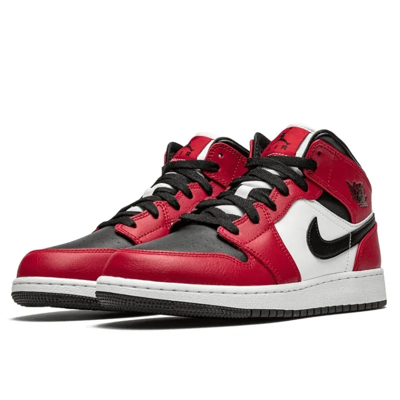 Air Jordan 1 Mid Chicago Black Toe