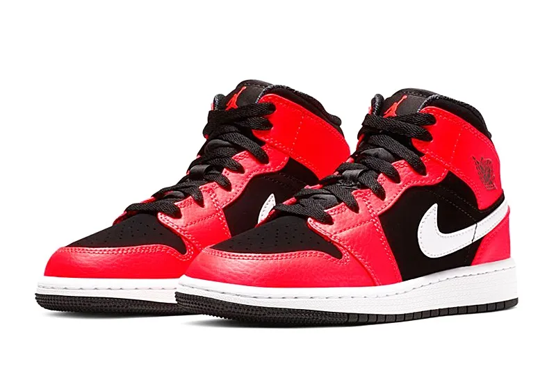 Air Jordan 1 Mid (GS) "Infrared 23"