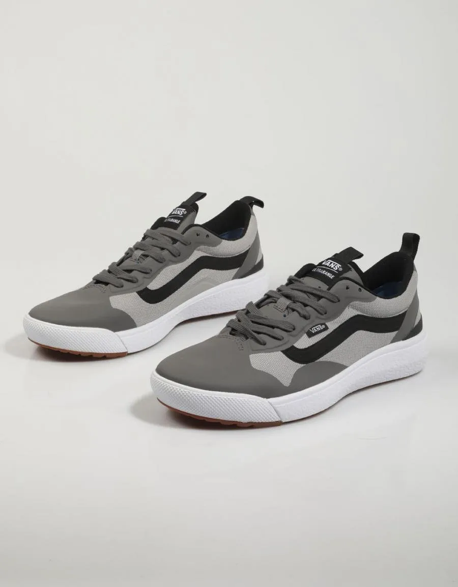  baskets VANS Ua Ultrarange Exo en Gris 80197