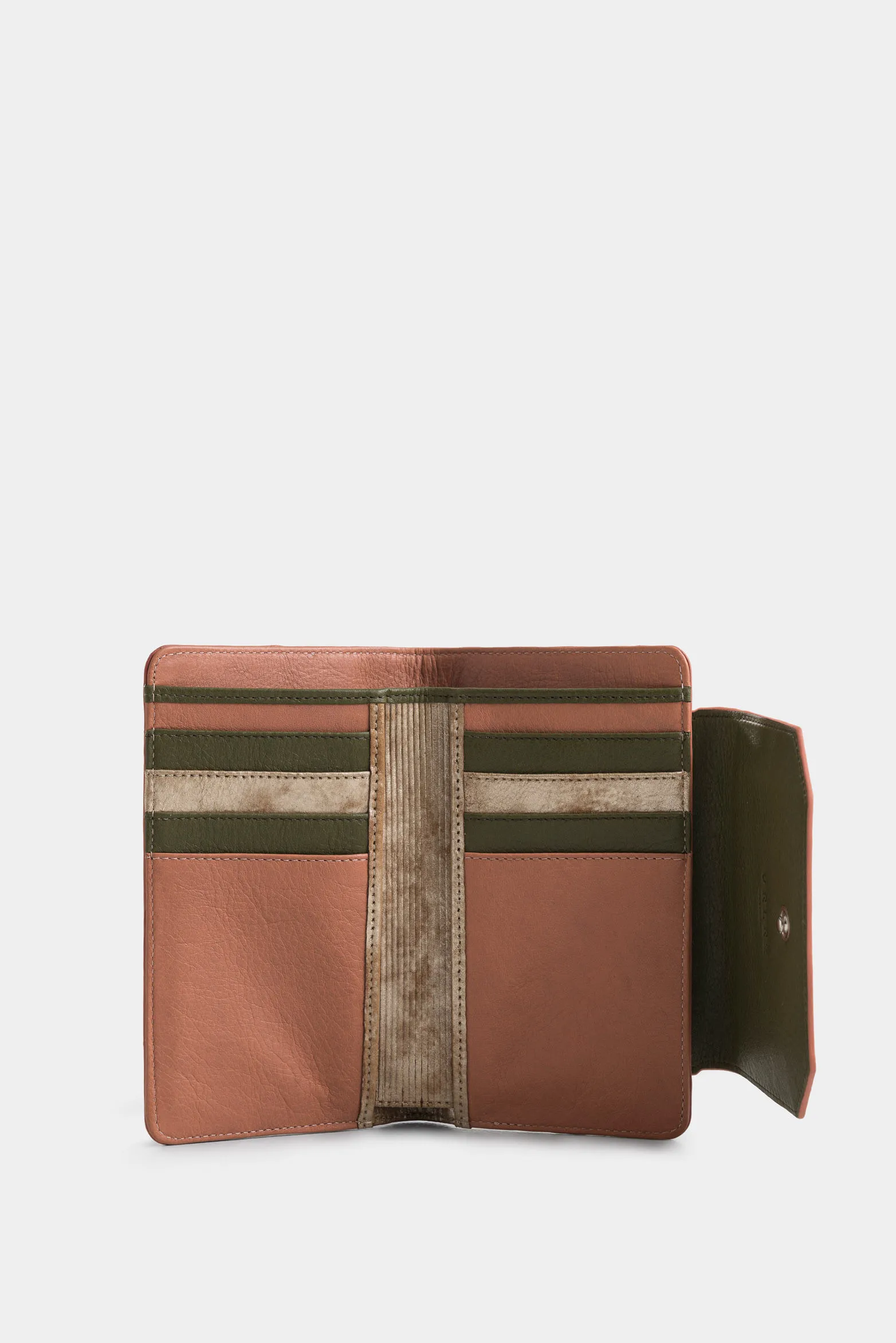 Billetera bravo de cuero para mujer corte hexagonal