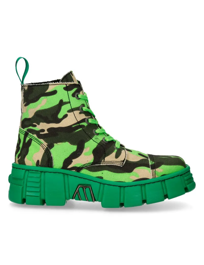 Botas de estilo camuflaje de moda verdes