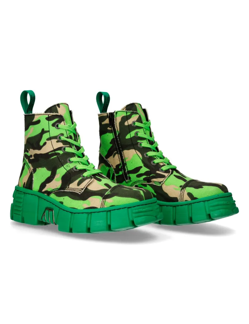 Botas de estilo camuflaje de moda verdes