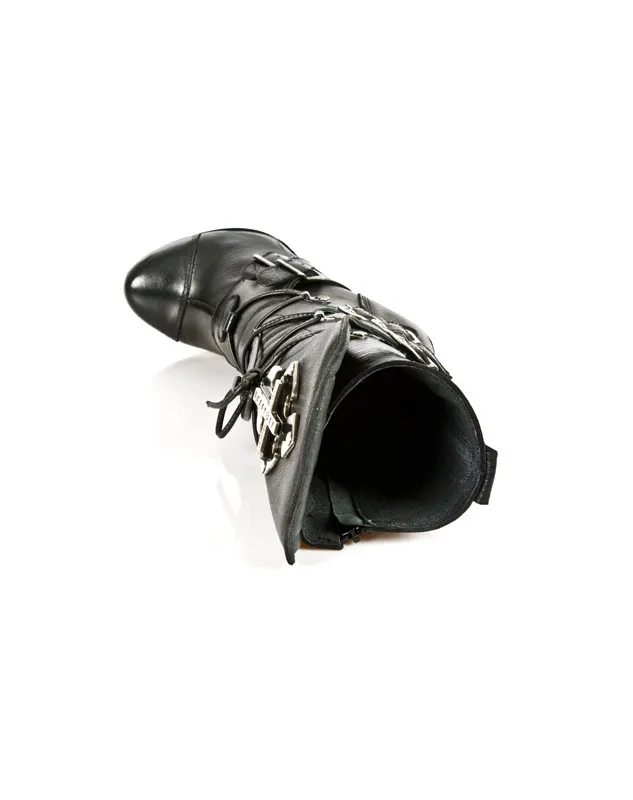 BOTAS PUNK GOTICAS NEGRAS CON CRUZ DE NEW ROCK