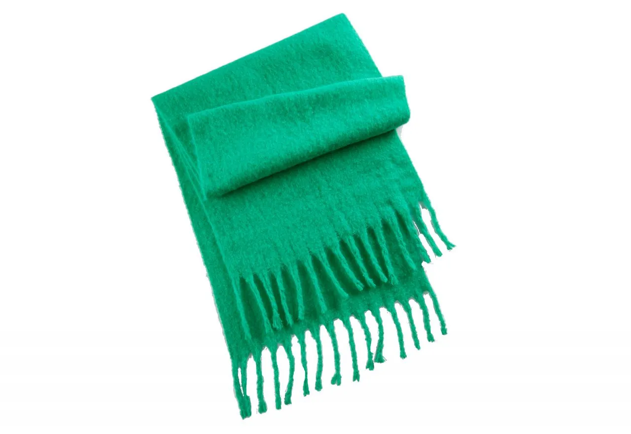 Bufanda Verde Lisa Flecos Largos Retorcidos