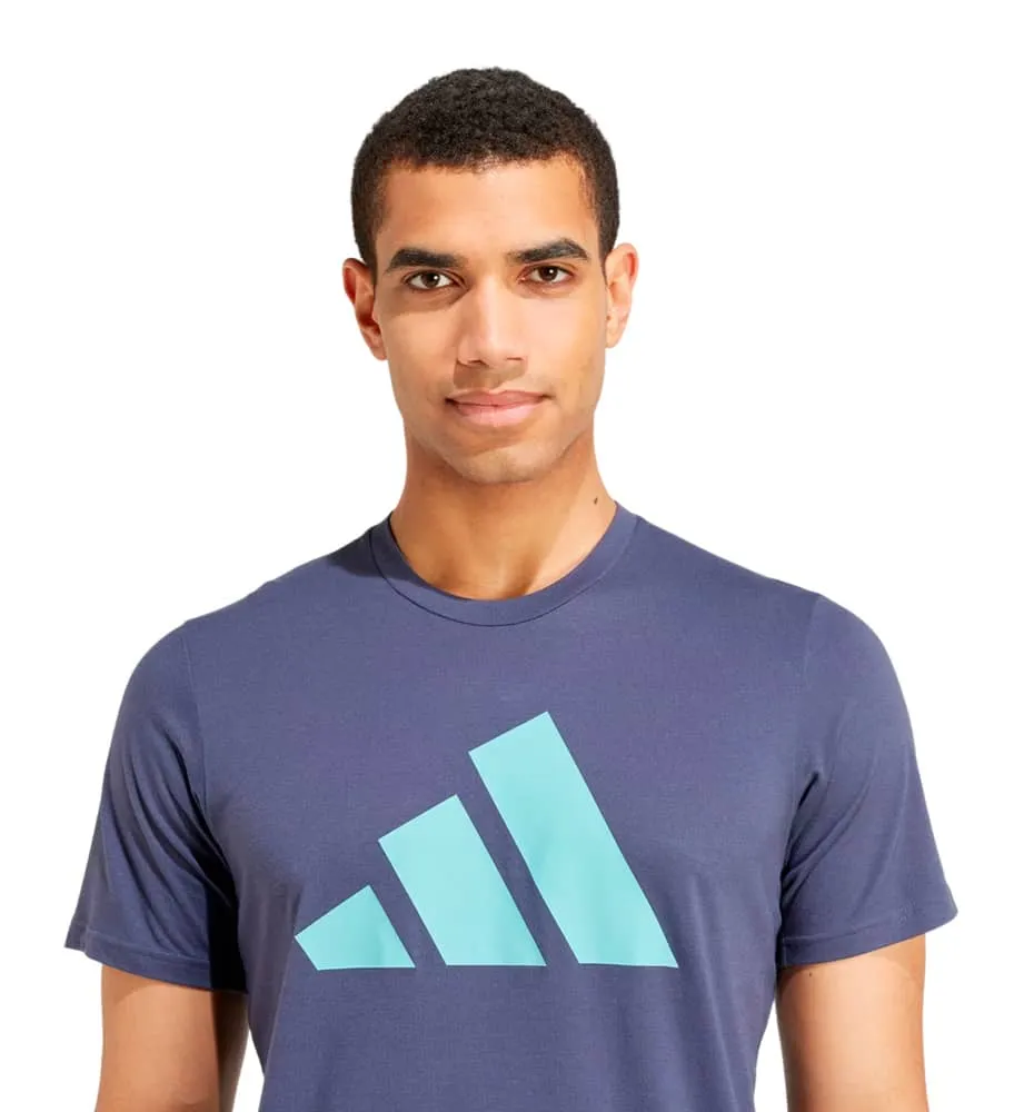 CAMISETA M/C FITNESS_HOMBRE_ADIDAS TRES FR LOGO T