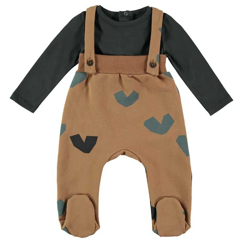 Camiseta y peto bebé estampado corazones de Babyclic