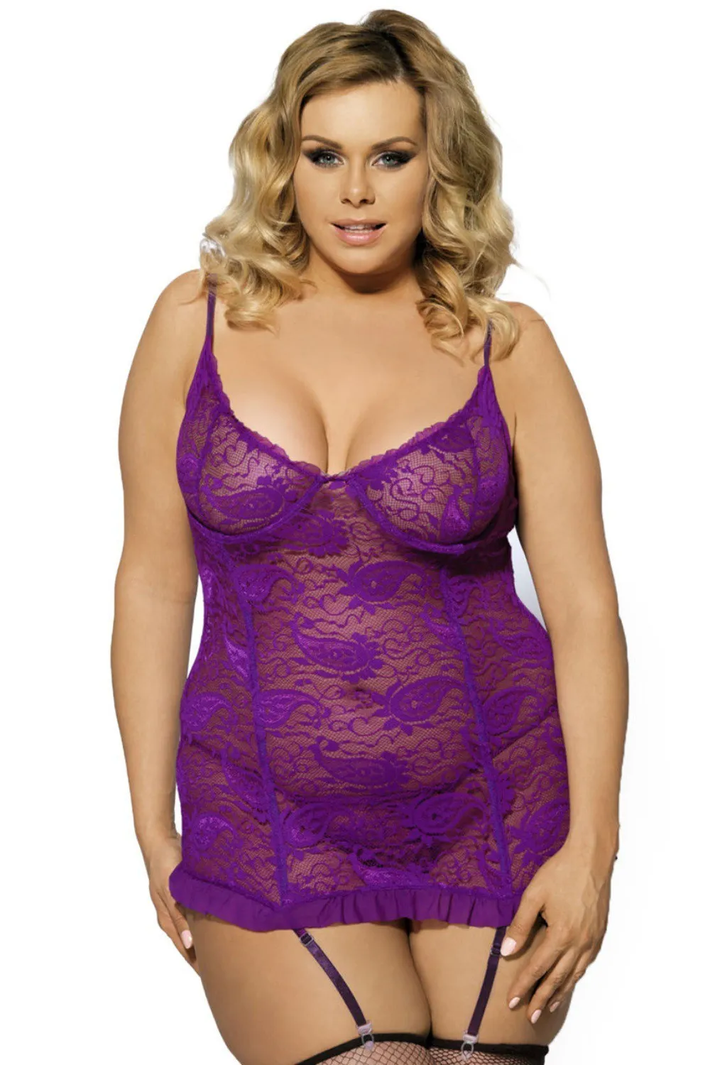 Camisón de encaje violeta