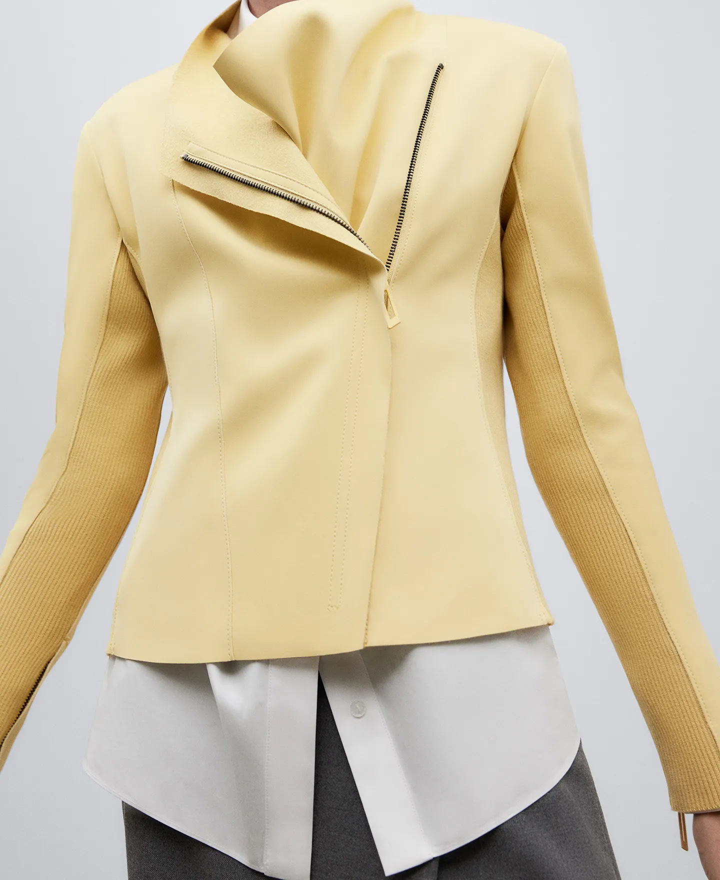 Chaqueta biker entallada mujer