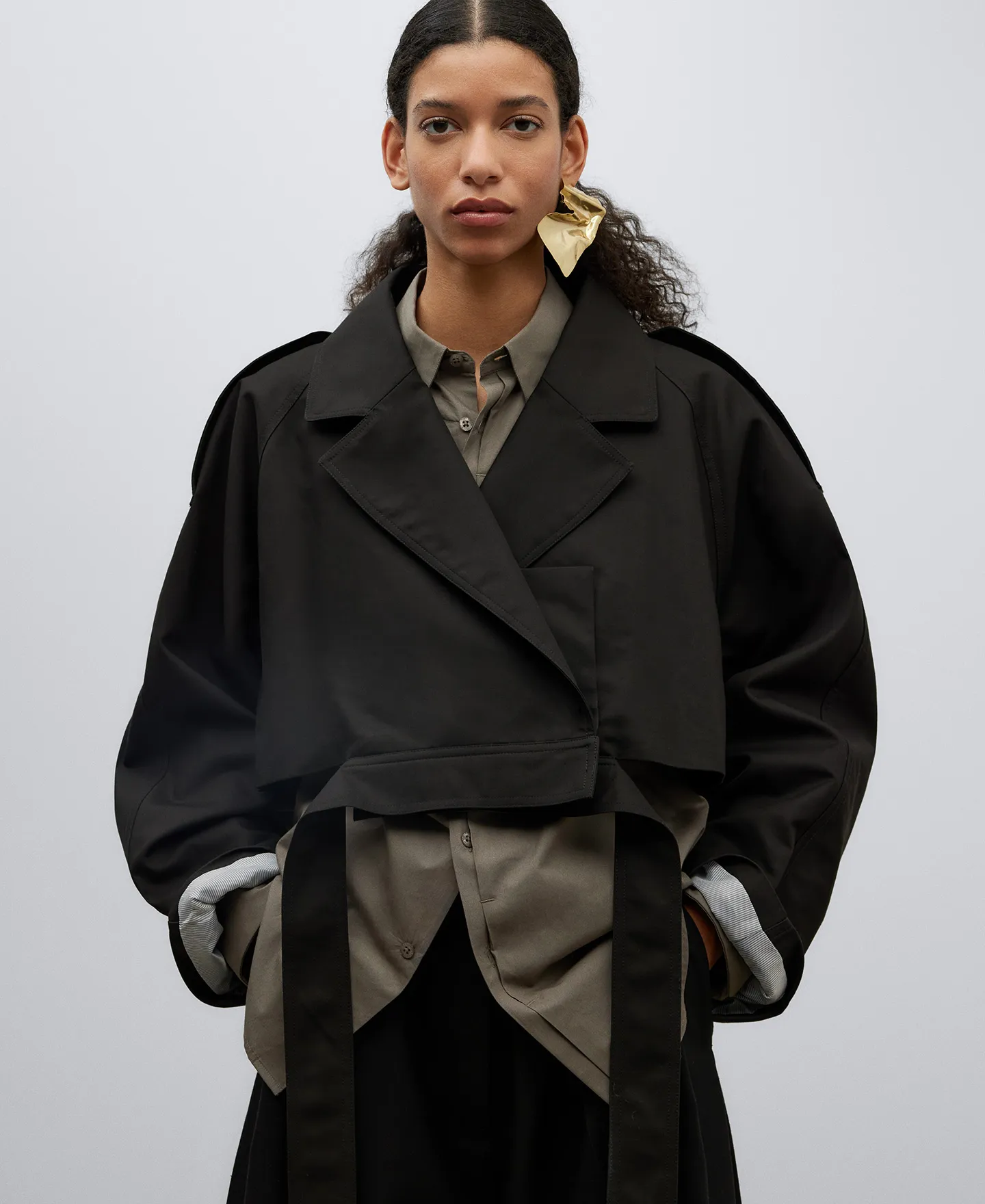 Chaqueta corta negra mujer