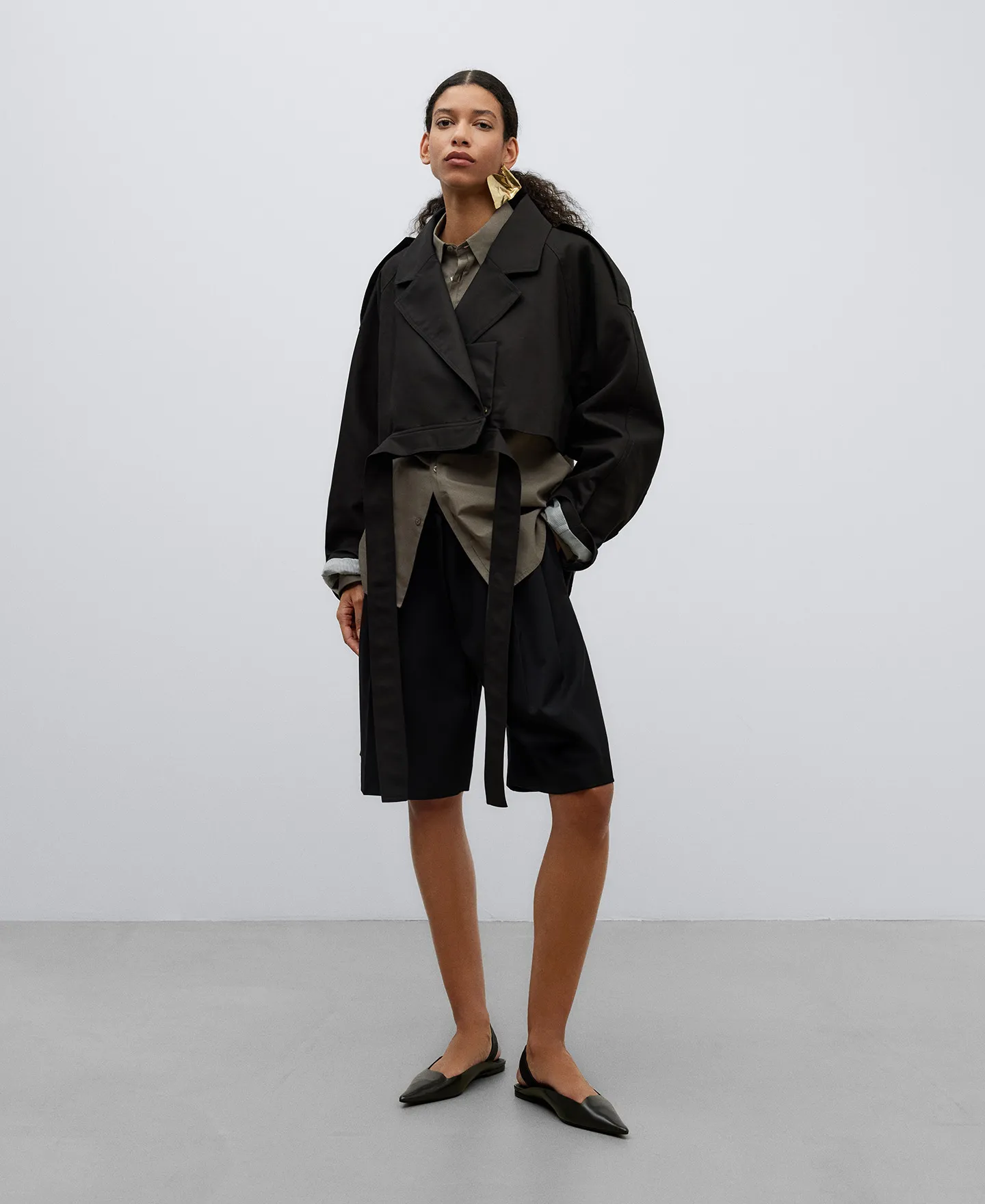 Chaqueta corta negra mujer