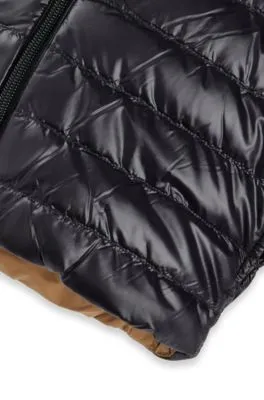 Chaqueta de plumón reversible repelente al agua con detalles de logos para niños