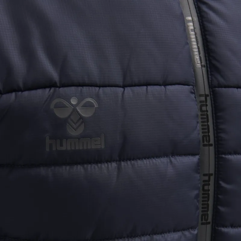 Chaqueta Hummel North con capucha acolchada