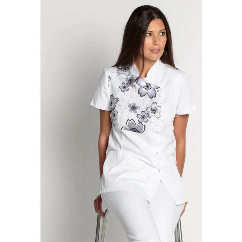 CHAQUETA LABORAL ESTAMPADA FLORES BLANCA  TALLA G