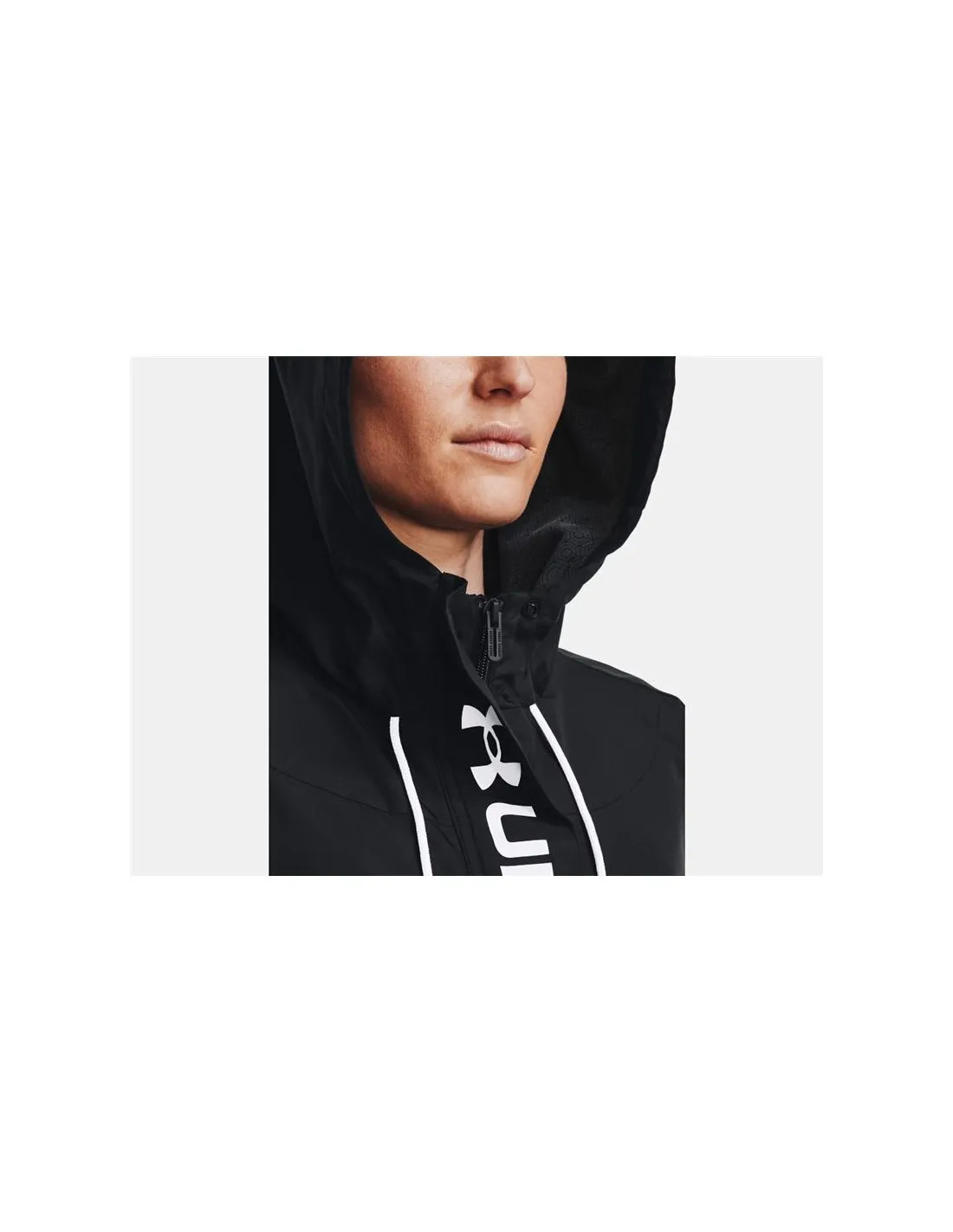 Chaqueta Under Armour Rush Woven Mujer BK