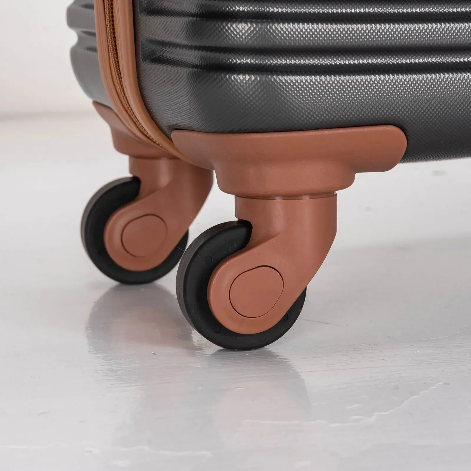 Estuche rígido para maleta con candado de combinación para llevar