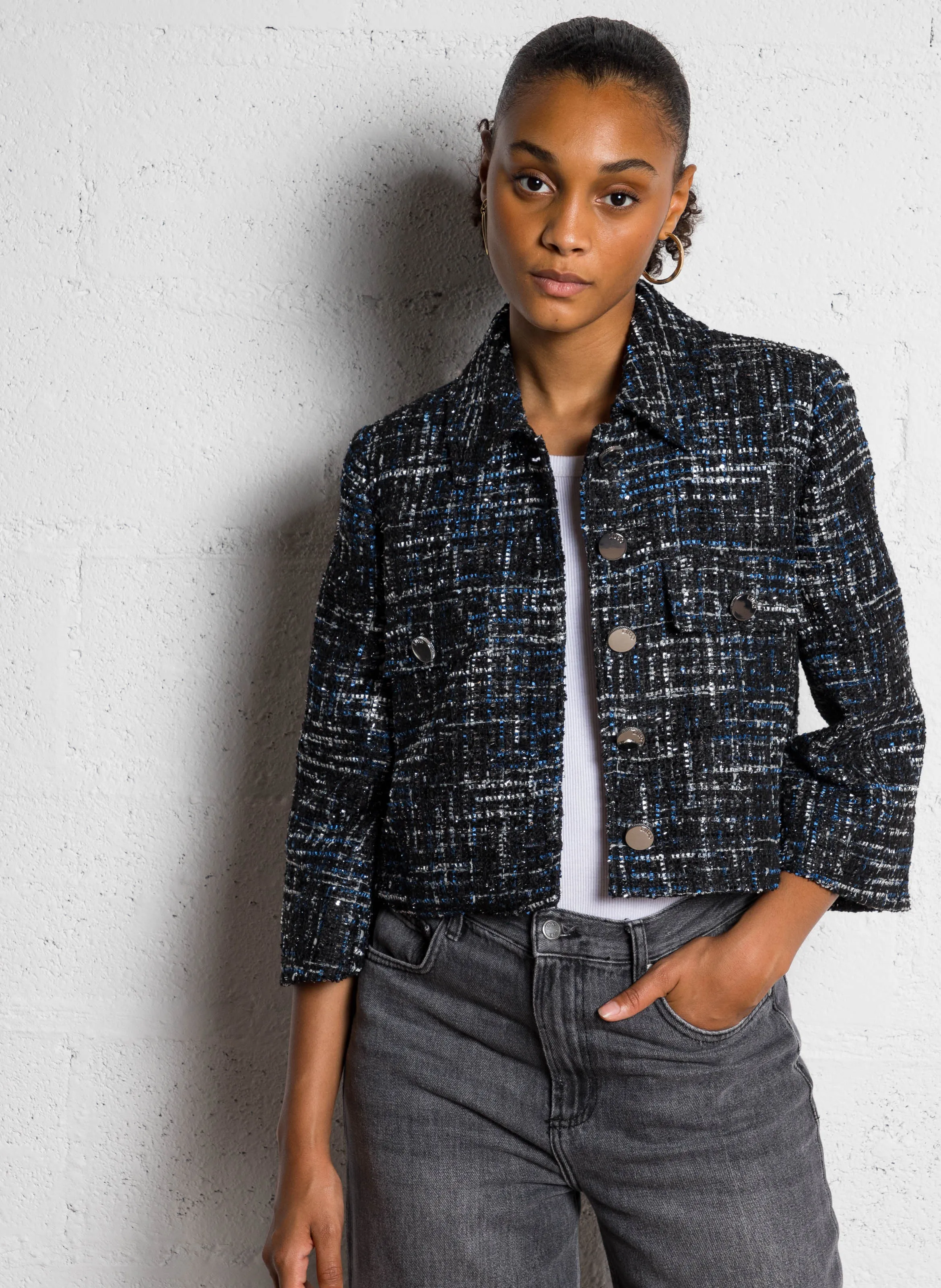 LIU JO Chaqueta corta de tweed con cuello clásico en negro