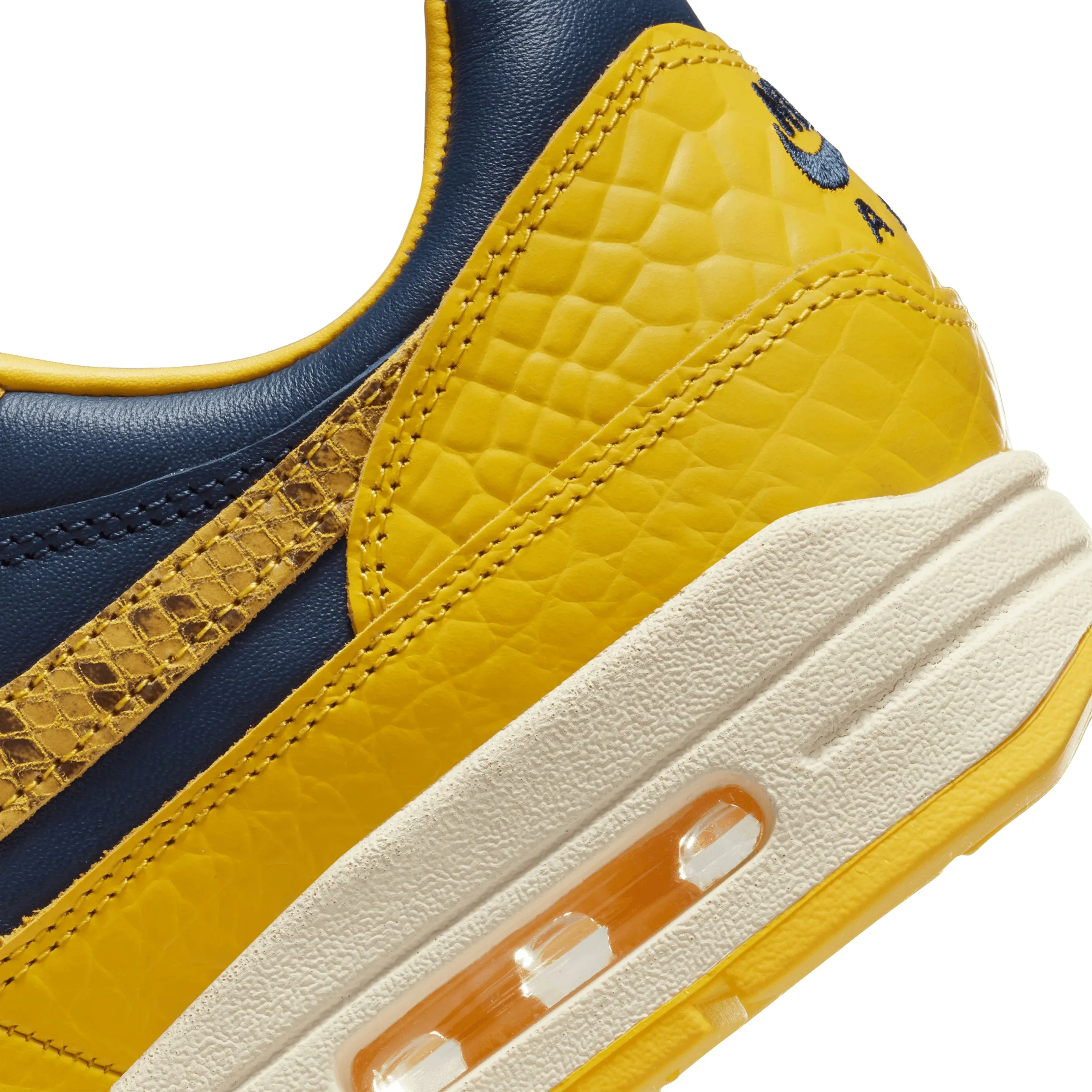 NIKE WOMEN AIR MAX 1 PRM MIDNIGHT NAVY/VARSITY MAIZENATURAL