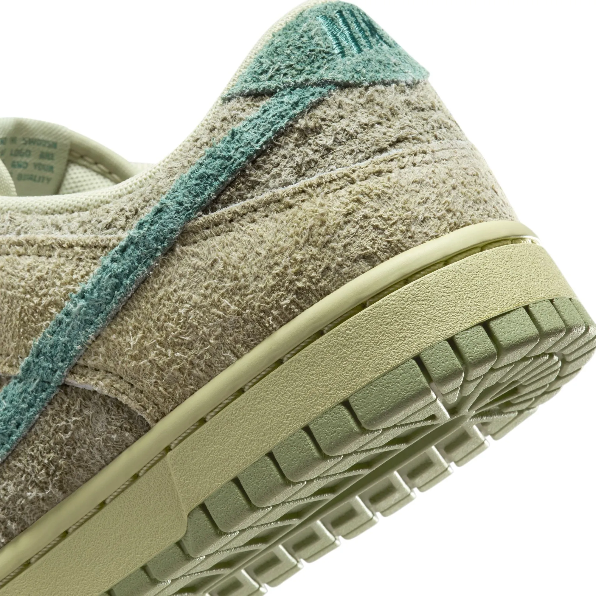 NIKE WOMEN DUNK LOW OLIVE AURA/BICOASTALOIL GREEN
