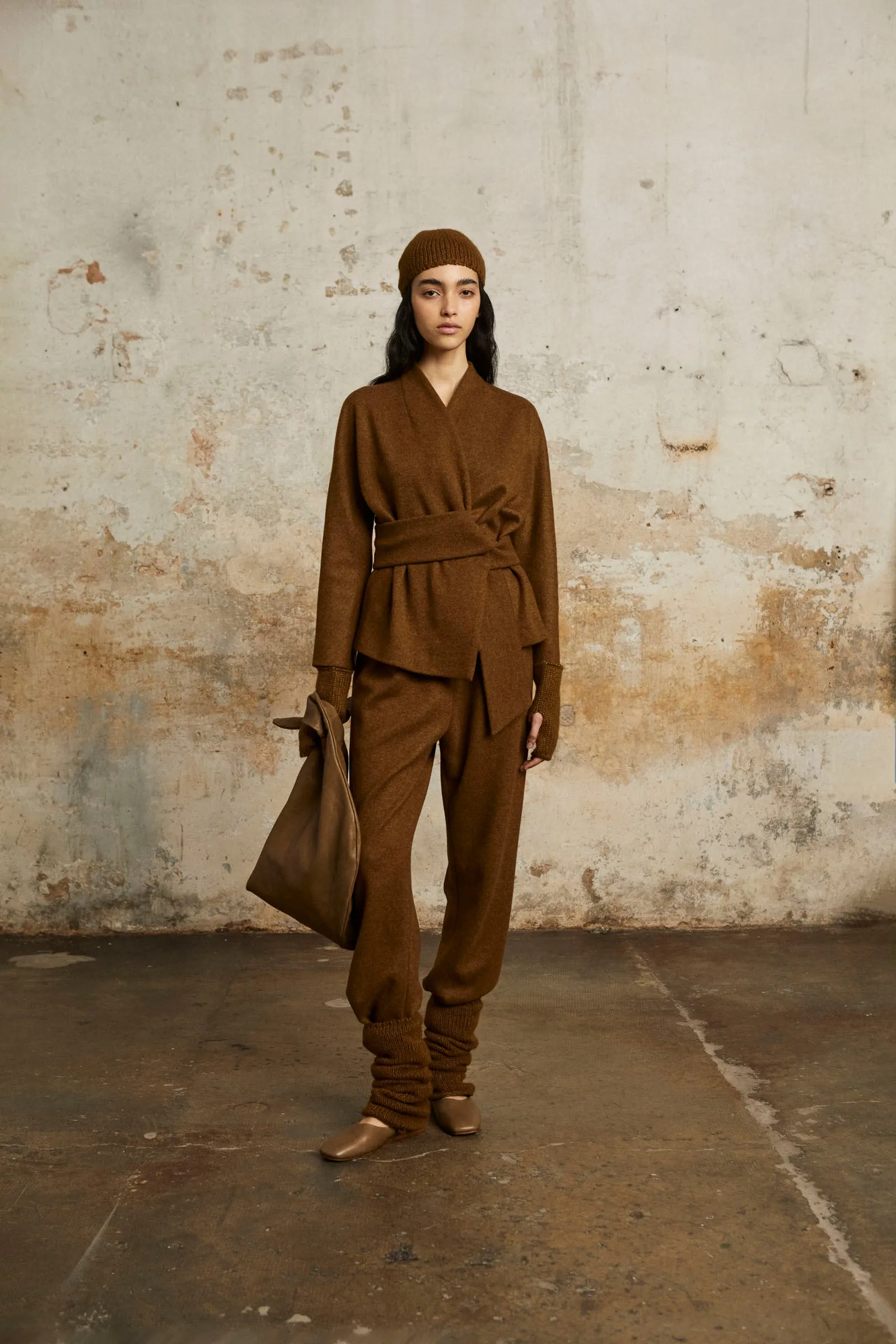 Single, cashmere pants
