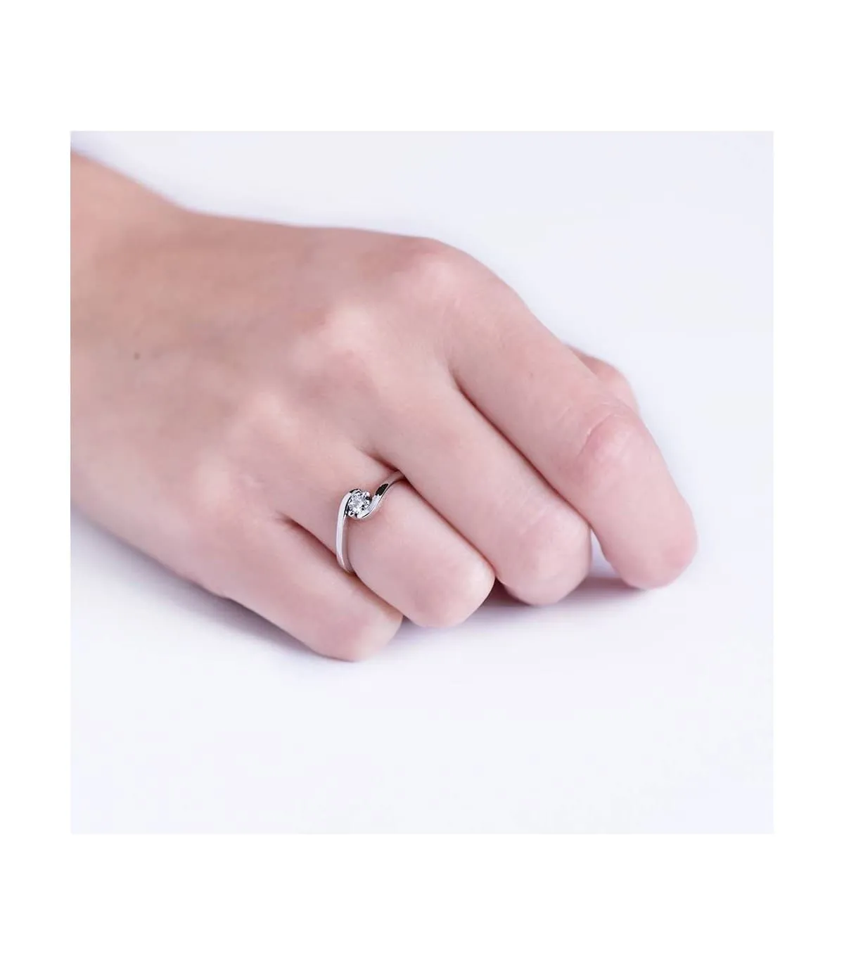 Solitaire Milanesse 0.150 Ct. 18 K