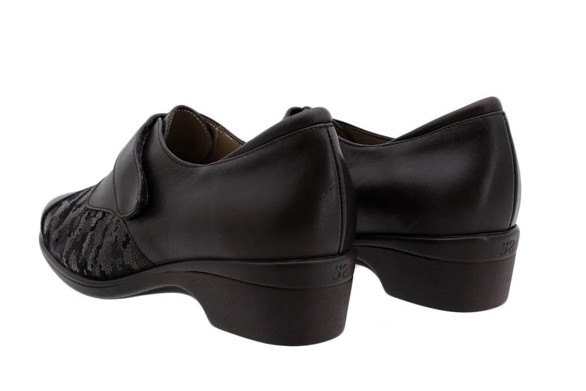 Stretch Shoe Brown Leather