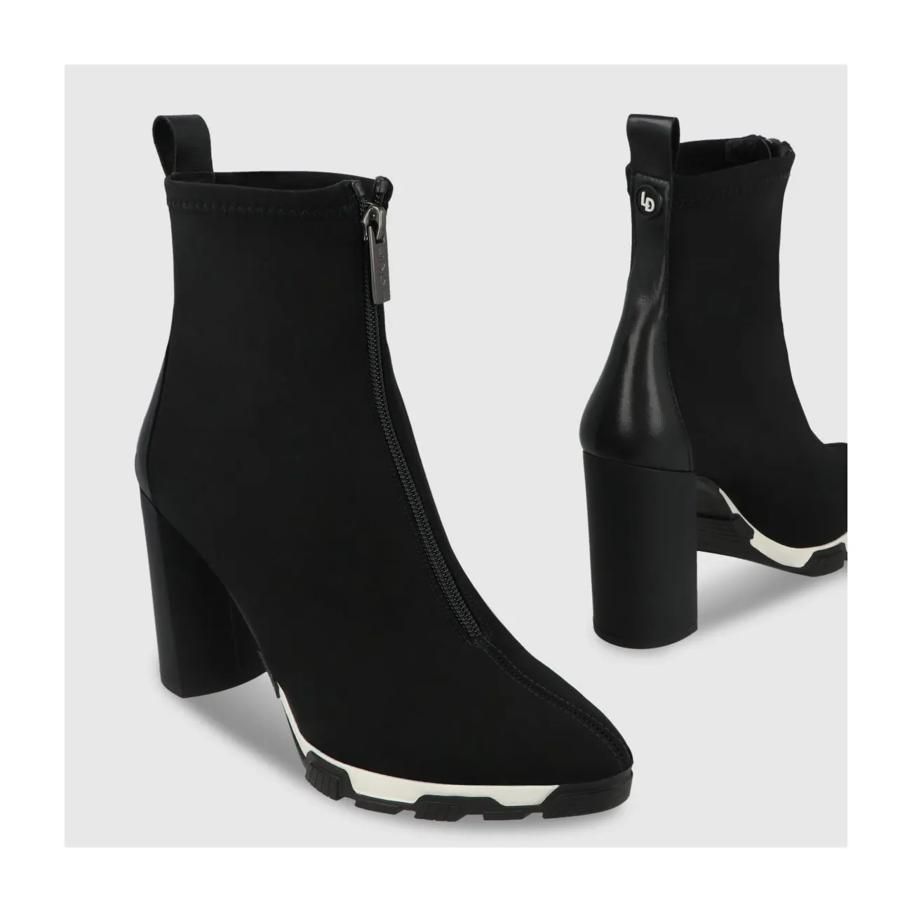 UNAIRE BLACK